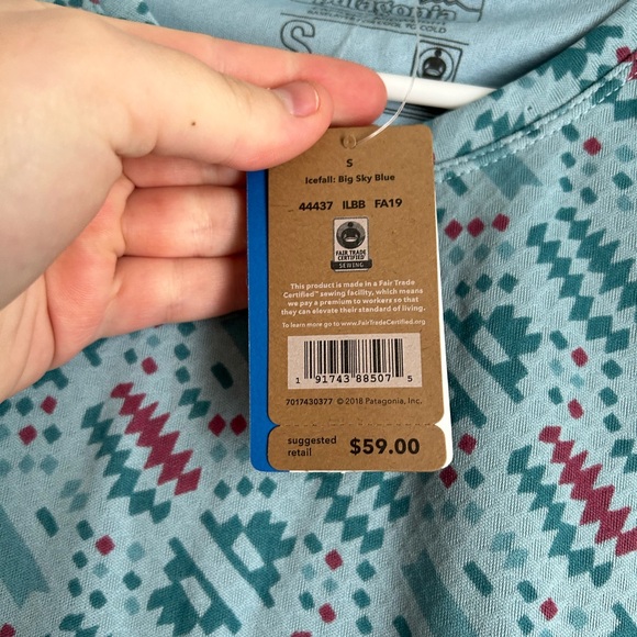 NWT Patagonia Capilene Midweight Cool to Cold Base Layer Icefall Blue Small $59 - Picture 4 of 9